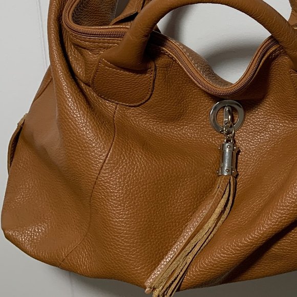 Tan leather satchel with tassel - Picture 1 of 11